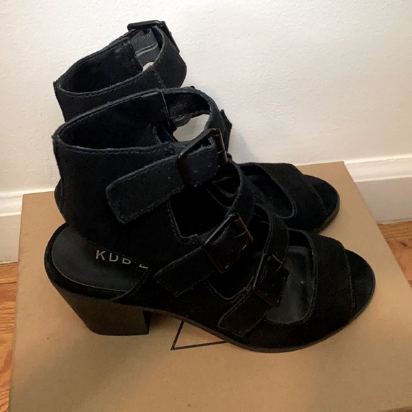 Kelsi Dagger Kristies Black Buckle Sandals - Picture 3 of 7